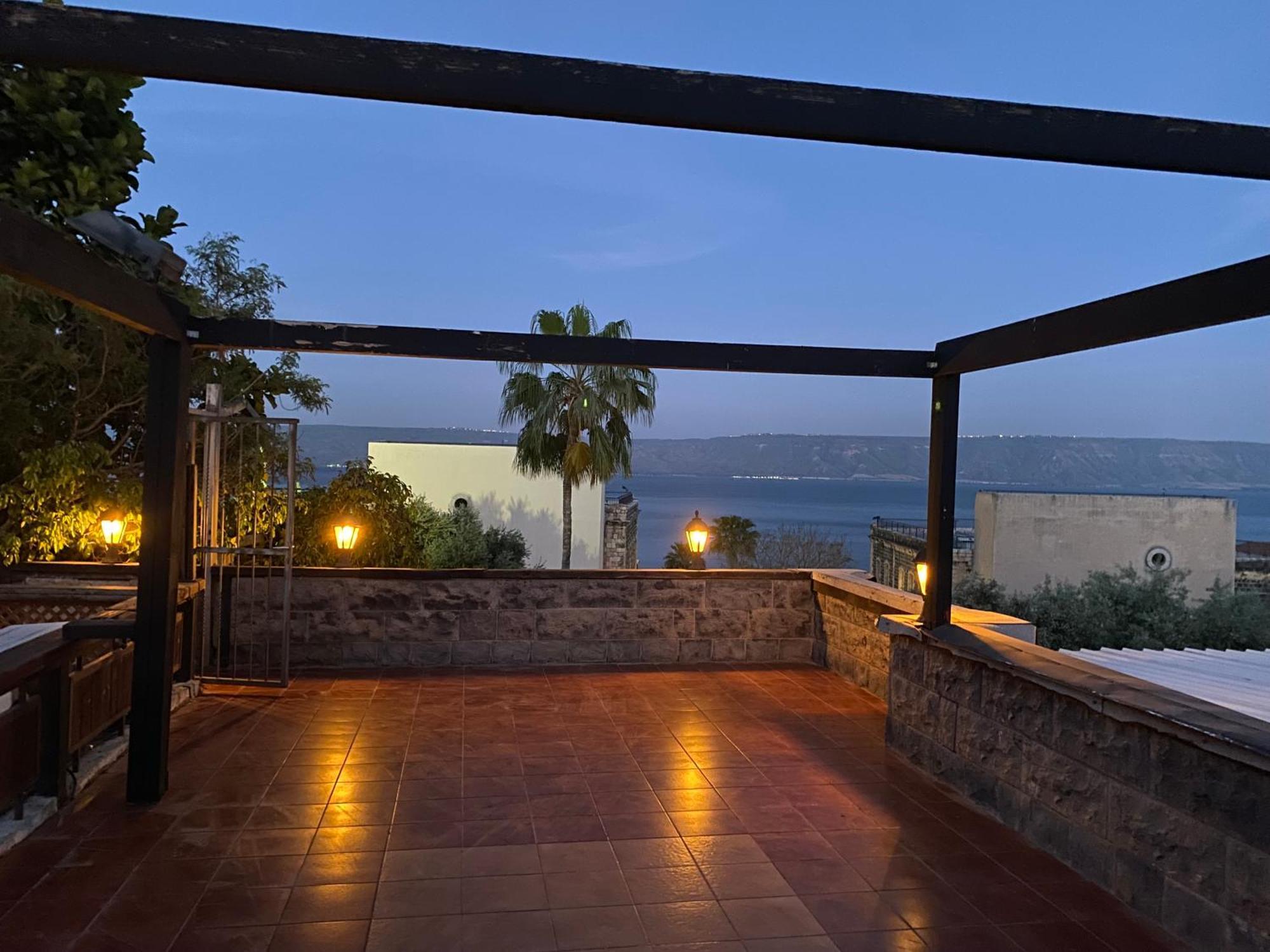 Dona Castle Hotel Tiberias Eksteriør billede